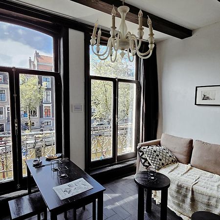 The Black Beauty Private Studio With Canal View From 1799 Ámsterdam Exterior foto