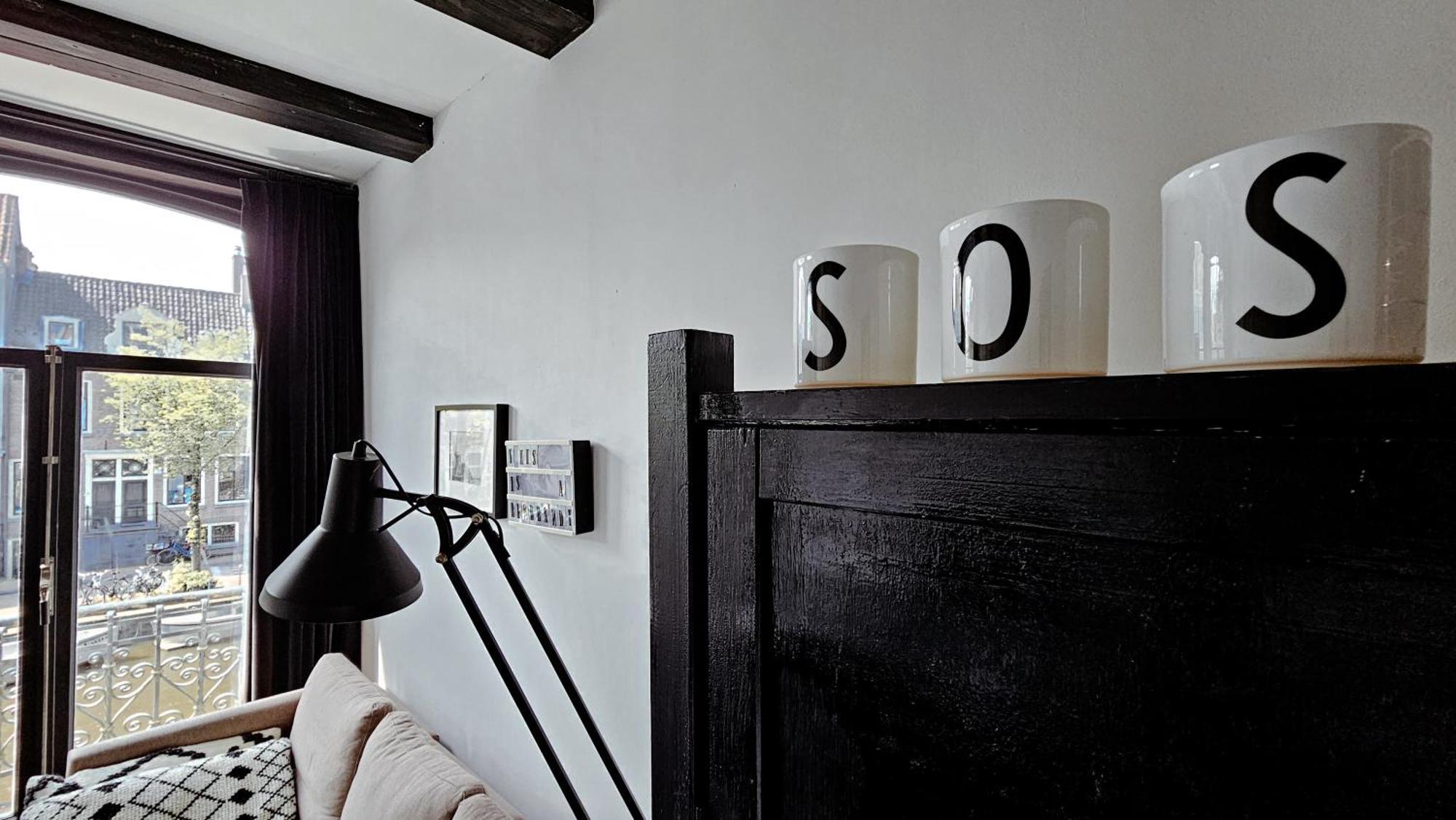 The Black Beauty Private Studio With Canal View From 1799 Ámsterdam Exterior foto